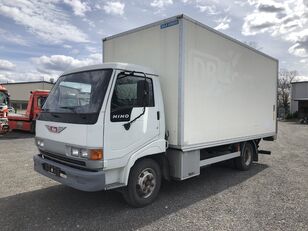 camion fourgon HINO FB1W 4X2