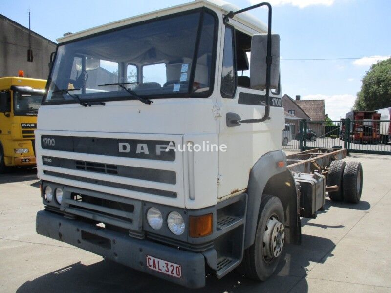 camion châssis DAF 1700