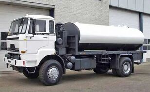 camion-citerne DAF 2300 4x4 fuel tanker - 10000 Liters - ex army