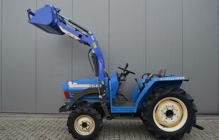mini-tracteur ISEKI TA 27pk 4wd voorlader met hydraulische mestklem