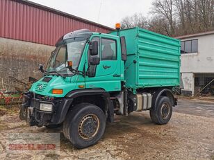 véhicule communal universel Mercedes-Benz Unimog U 500